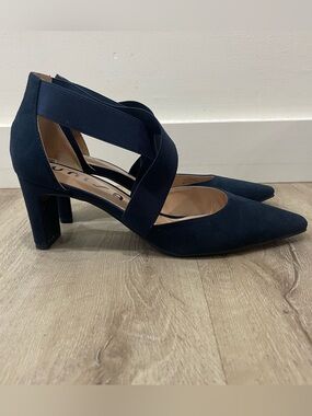 Unisa Navy Pointed Toe Block Heel with Cross Elastic Straps size 8